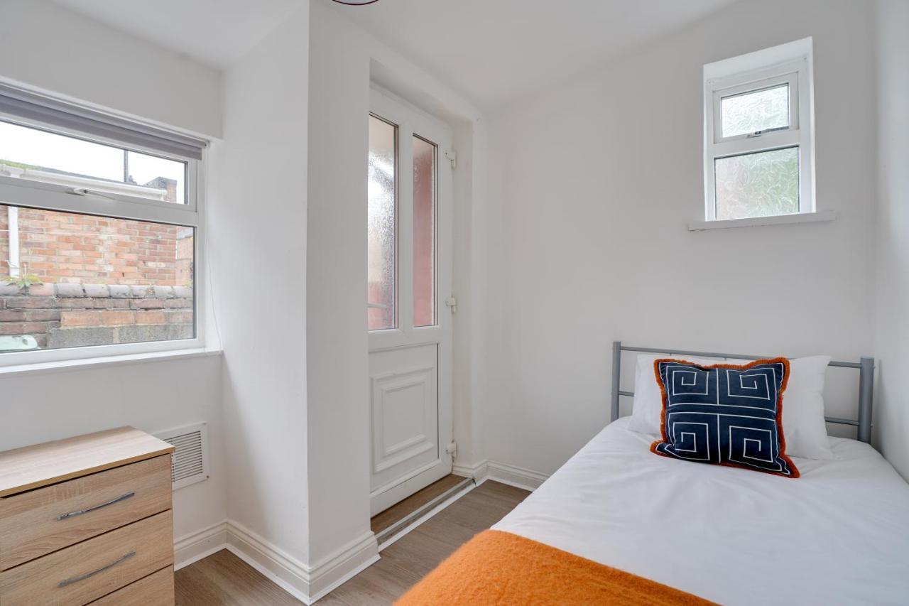 Modern And Spacious 3-Bedroom House - Free Parking, Fast Wi-Fi, Ideal For Up To 7 Guests Houghton-le-Spring Exterior photo