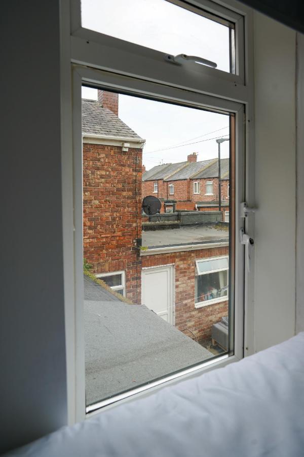 Modern And Spacious 3-Bedroom House - Free Parking, Fast Wi-Fi, Ideal For Up To 7 Guests Houghton-le-Spring Exterior photo